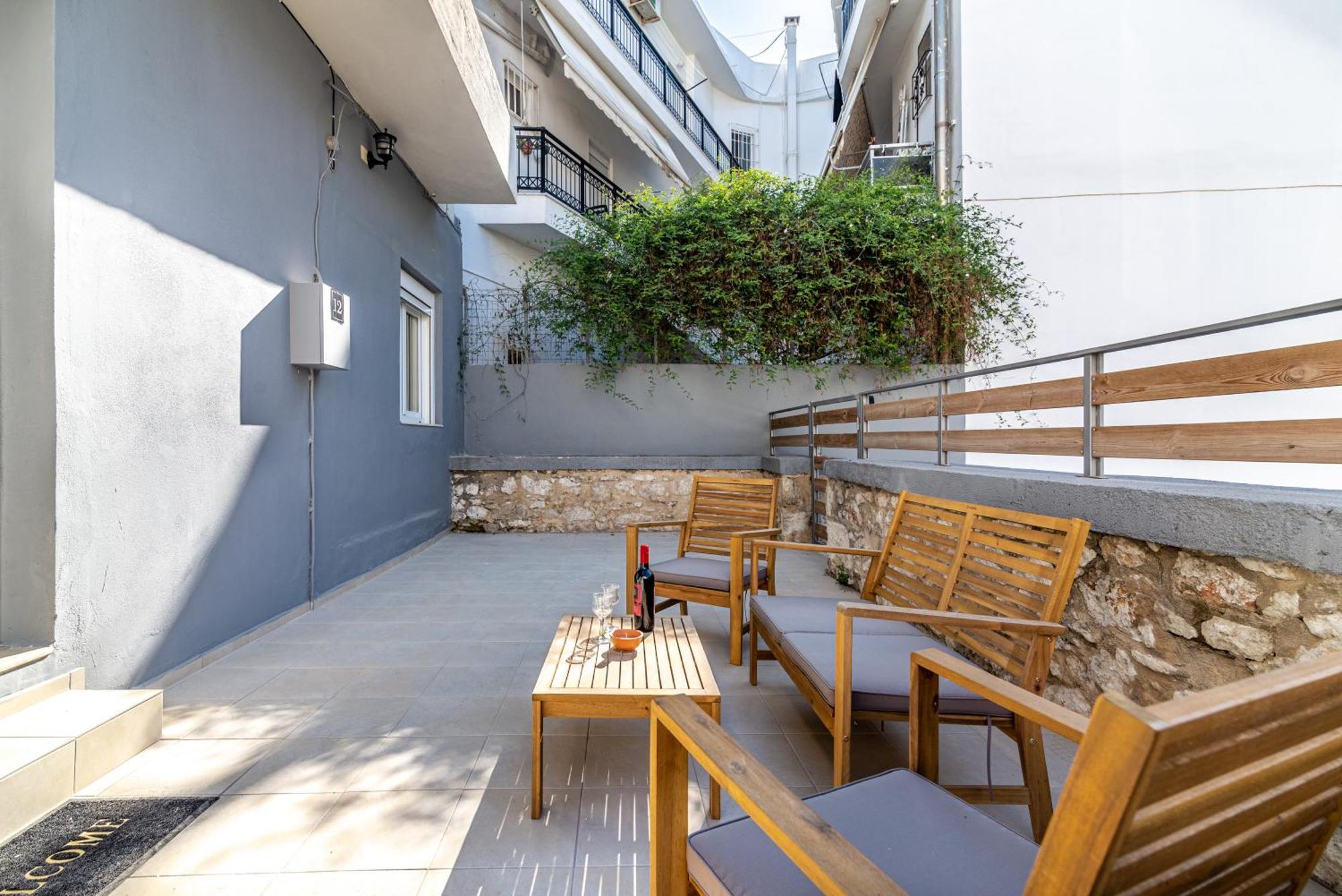 Apartment Beachfront Next To The Mall Heraklion (Crete)